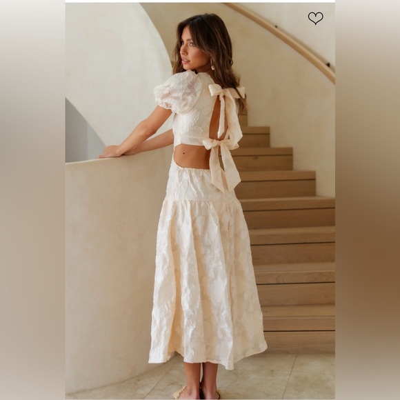 Fortunate one Make the Most Maxi Dress in cream size small - Picture 2 of 2